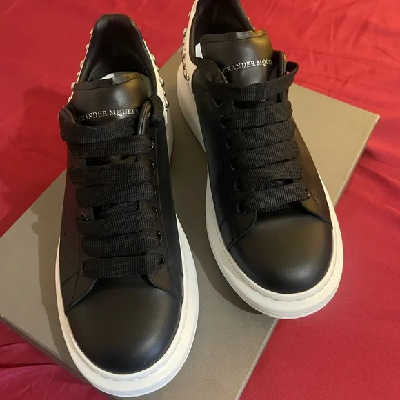 Alexander McQueen Studded Oversized Sneaker 'White Black' - Picture 2 of 7